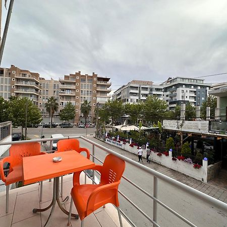 Blue Apartments Vlore Luaran gambar