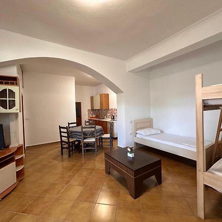 Blue Apartments Vlore Luaran gambar