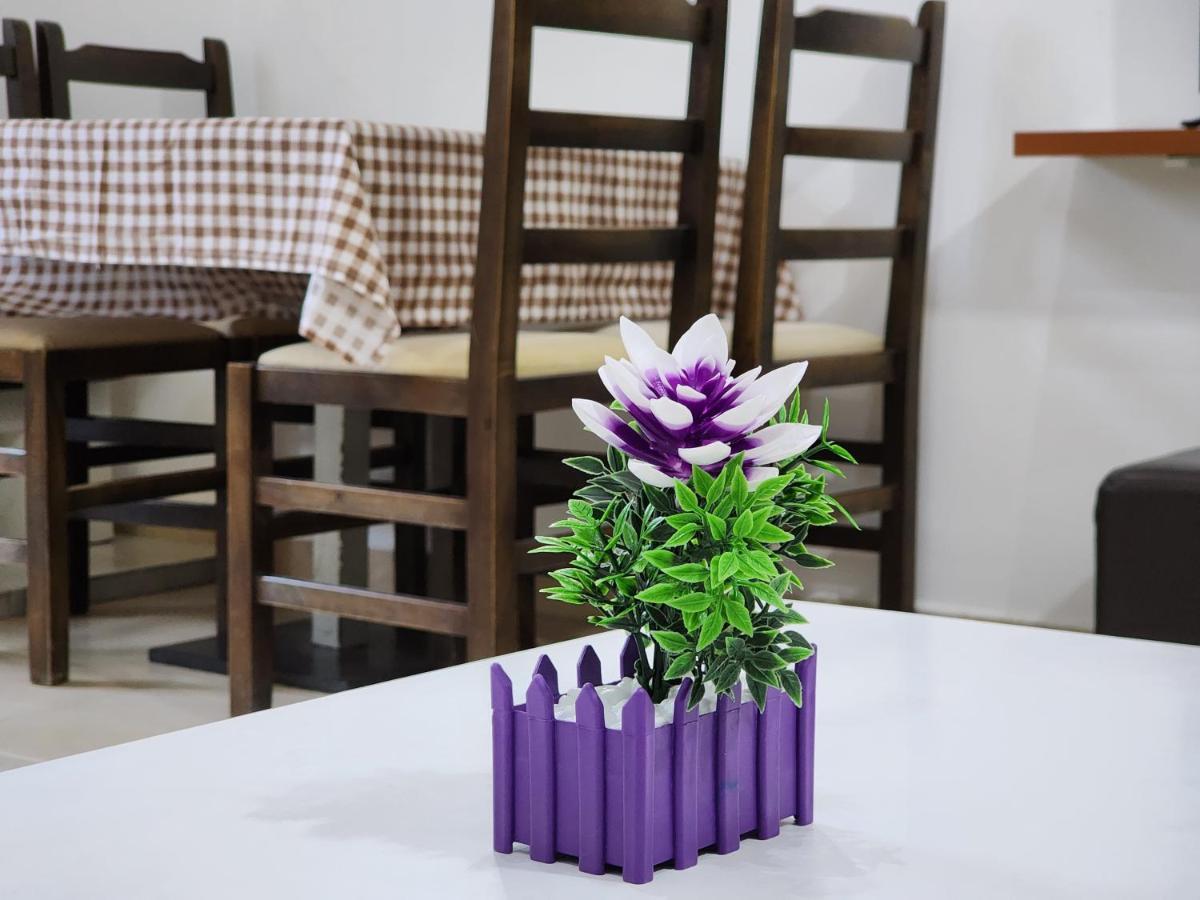 Blue Apartments Vlore Luaran gambar