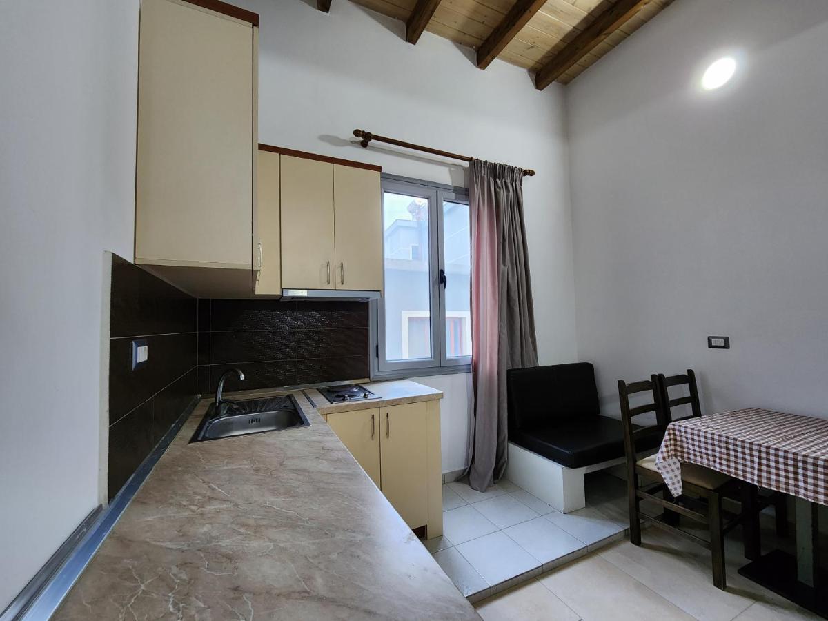 Blue Apartments Vlore Luaran gambar