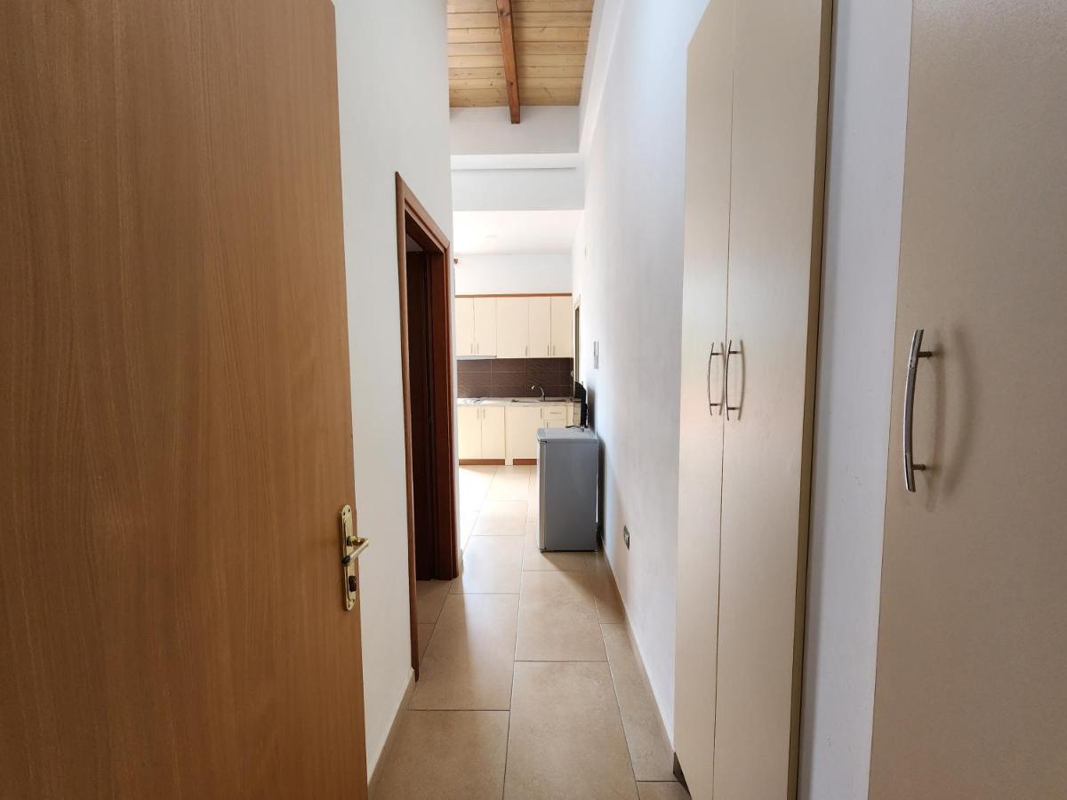 Blue Apartments Vlore Luaran gambar